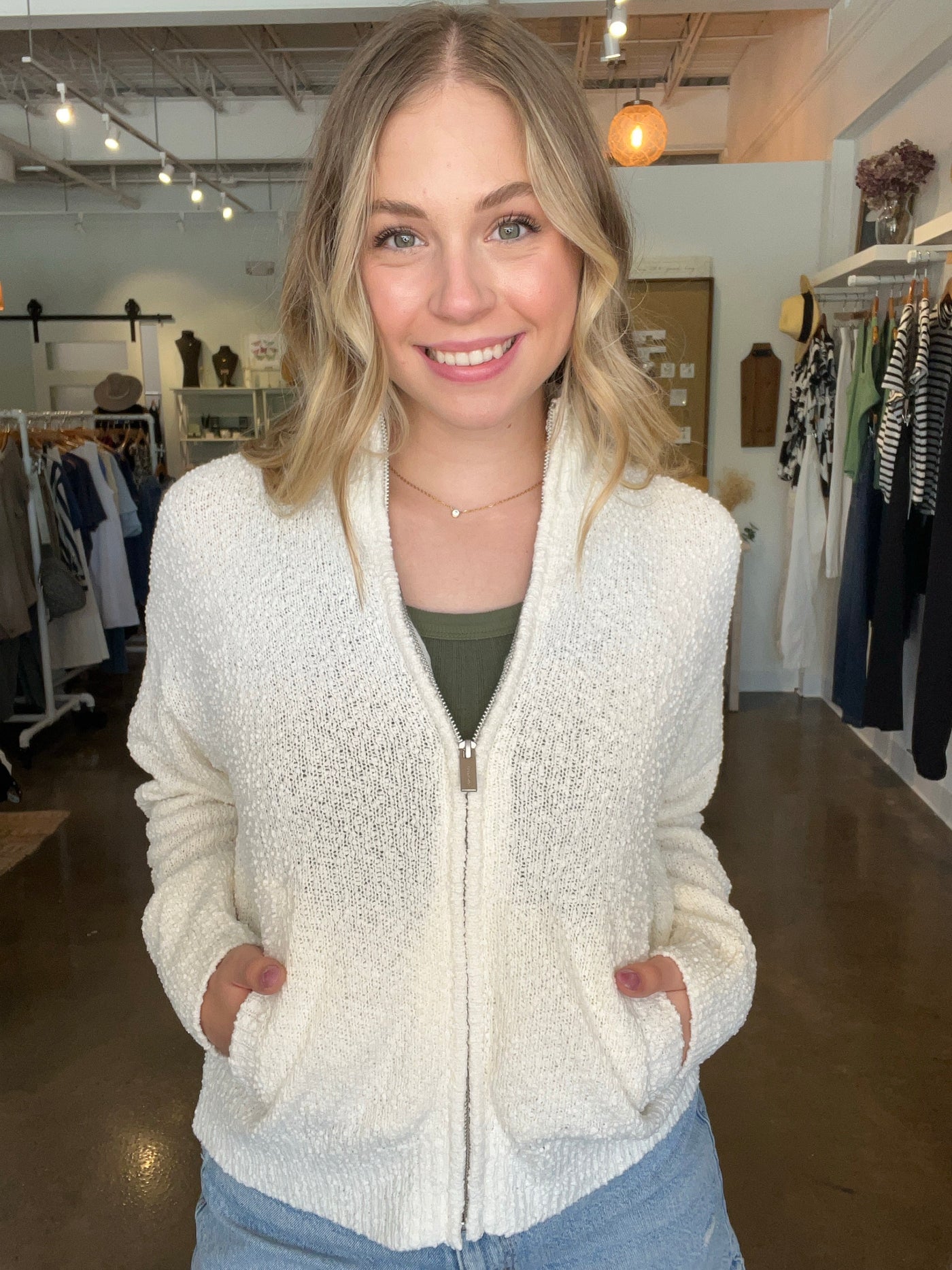 Teressa Bomber