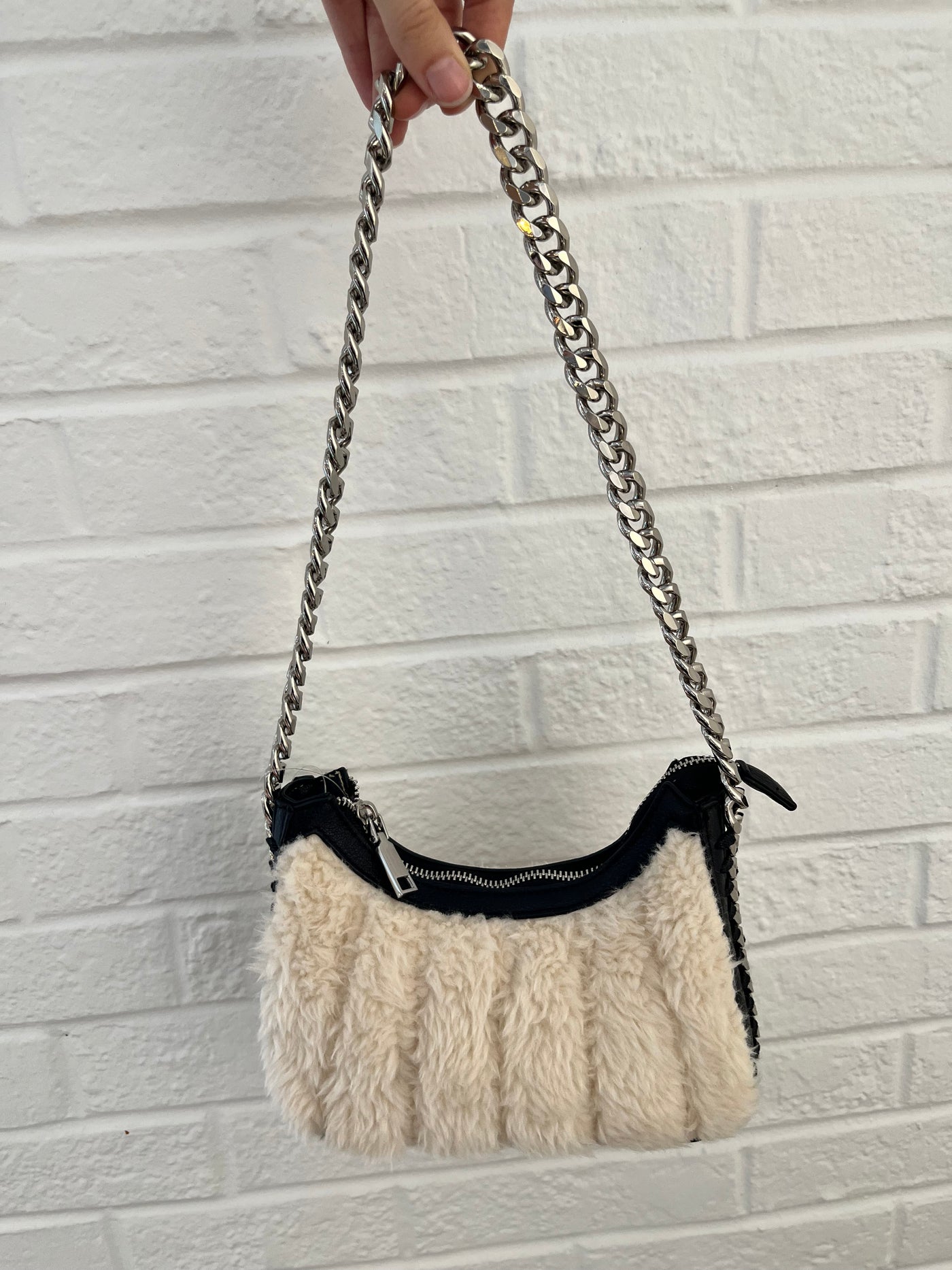 Victoria Shoulder Bag