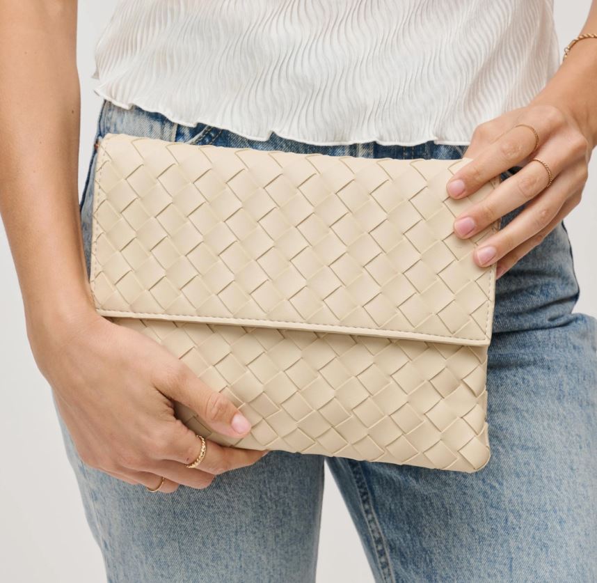 Ivy Clutch
