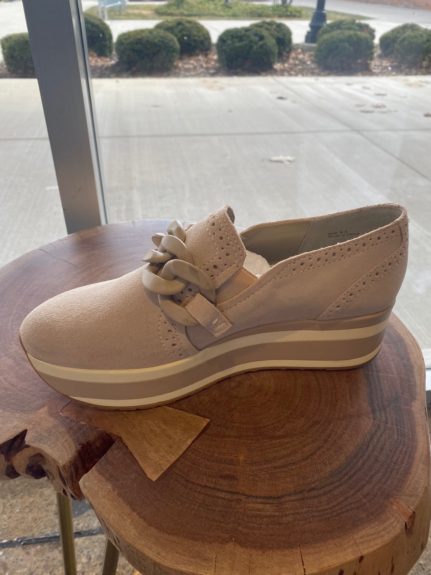 Jhenee Footwear