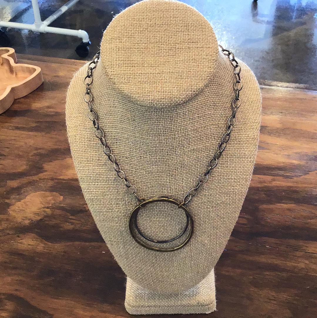 Centered Chain Necklace